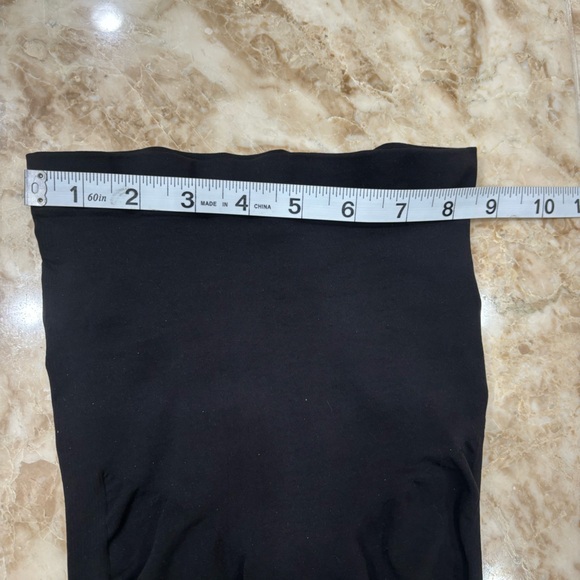 Skims Body Sculpting Leggings. Black. Size S/M - Picture 5 of 10